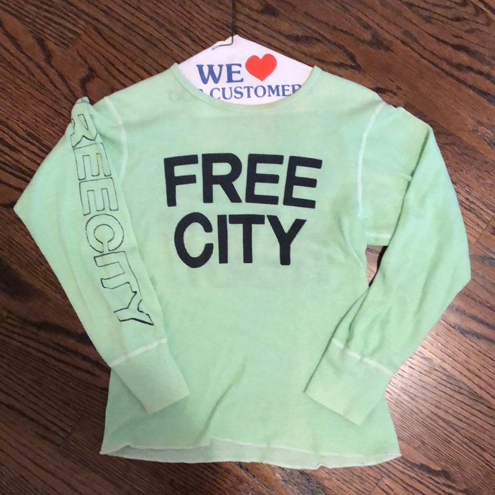 Electric green free city 3/4 sleeve